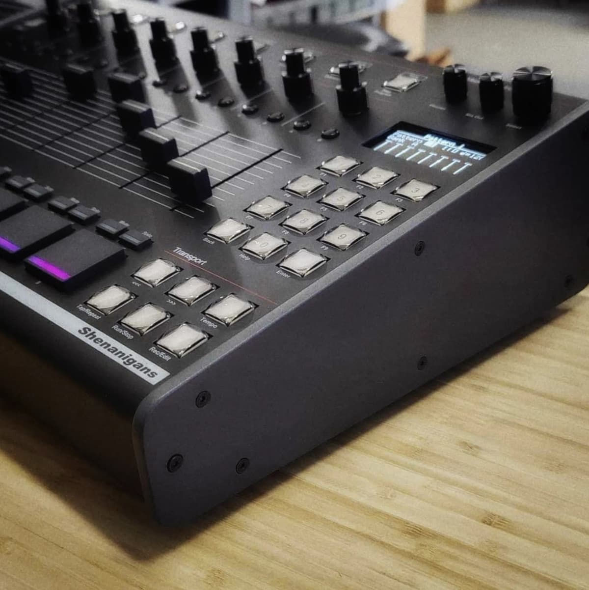 S2400 Black Aluminium Sides